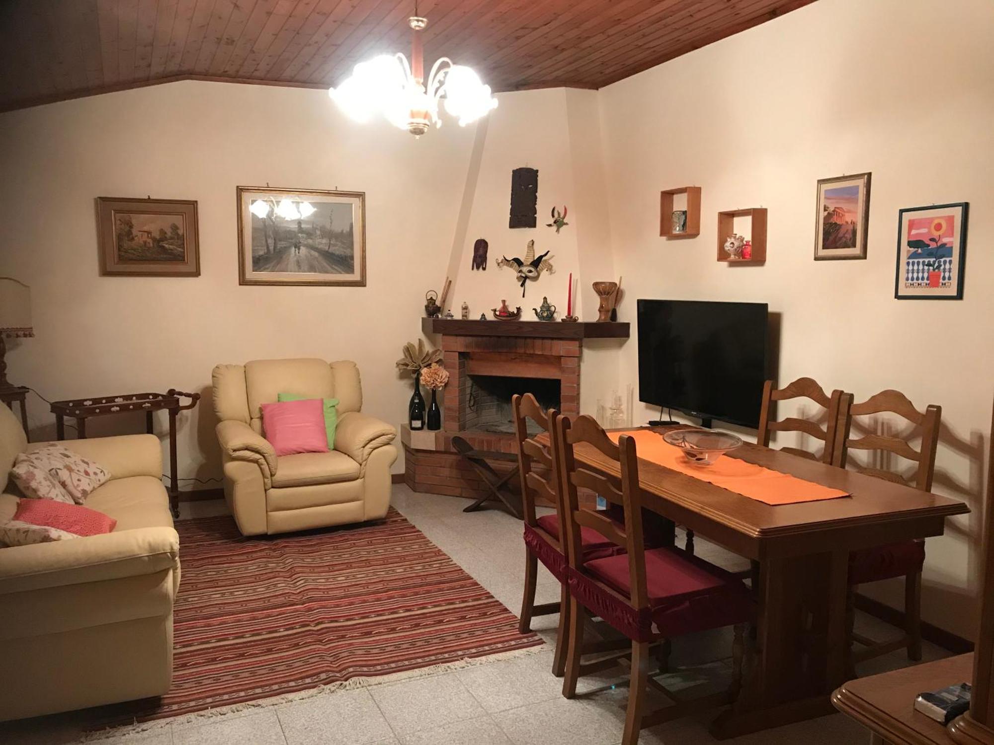Casa Vacanze Elisabetta มอนตาลชิโน ภายนอก รูปภาพ