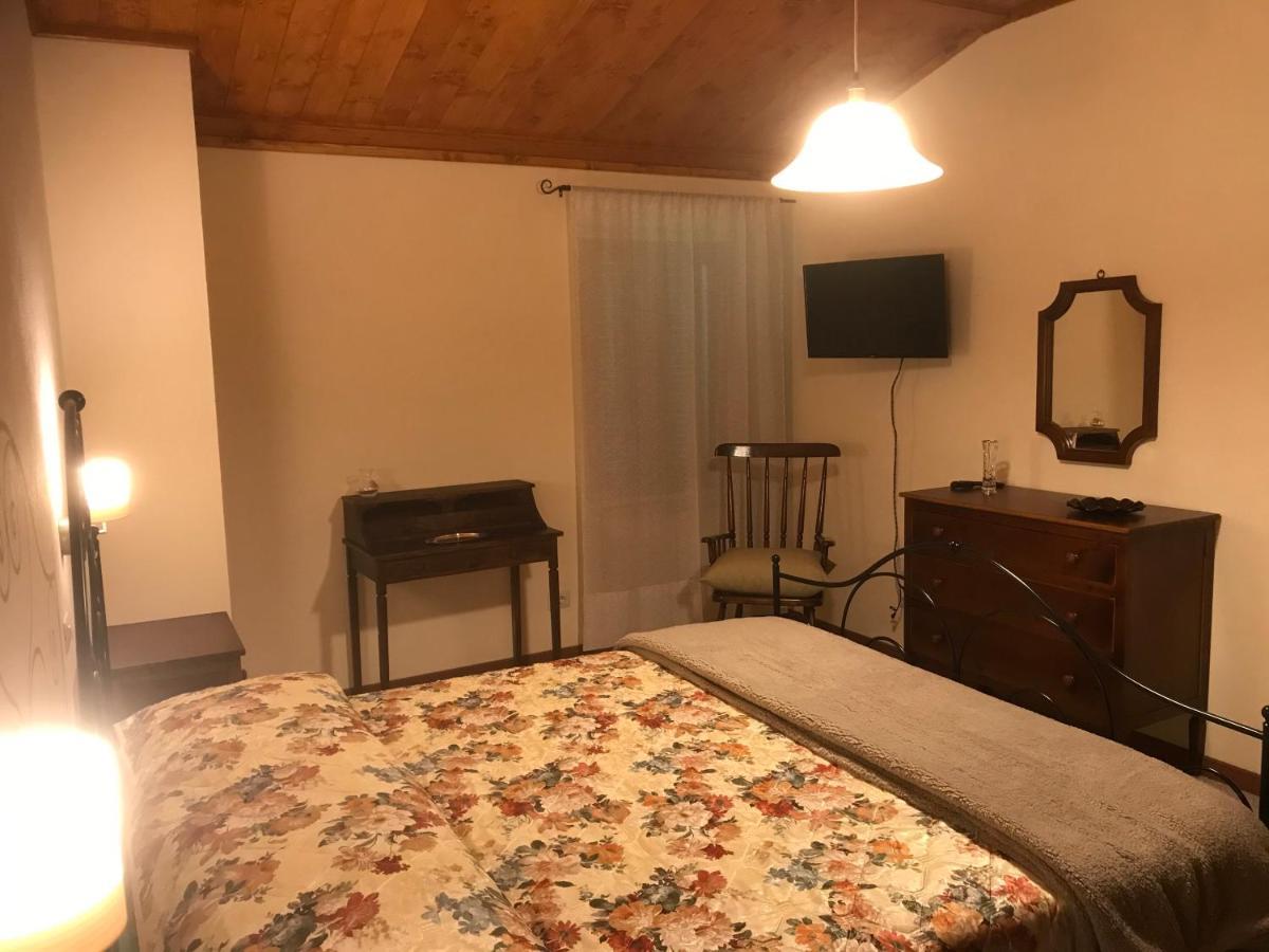 Casa Vacanze Elisabetta มอนตาลชิโน ภายนอก รูปภาพ